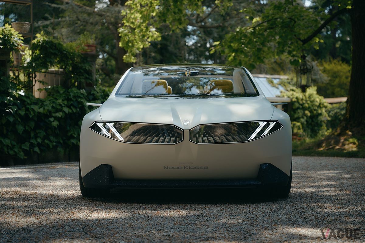 ジャパンモビリティショー2023に出展されたBMW「ビジョン・ノイエ・クラッセ」