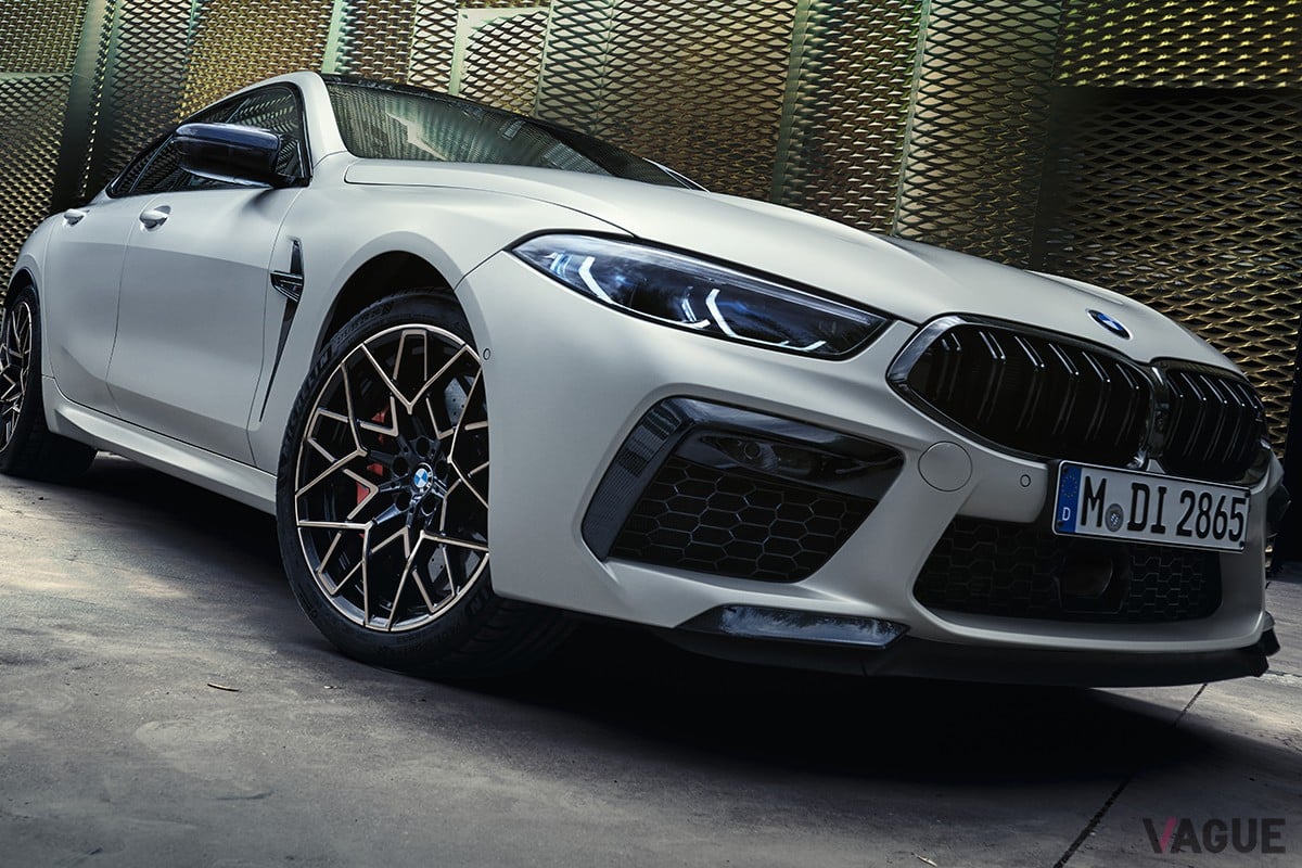 BMW M8 カタログ 非売品 限定8台のレアモデル！ 生産終了を記念した“最後のM8” BMWの限定