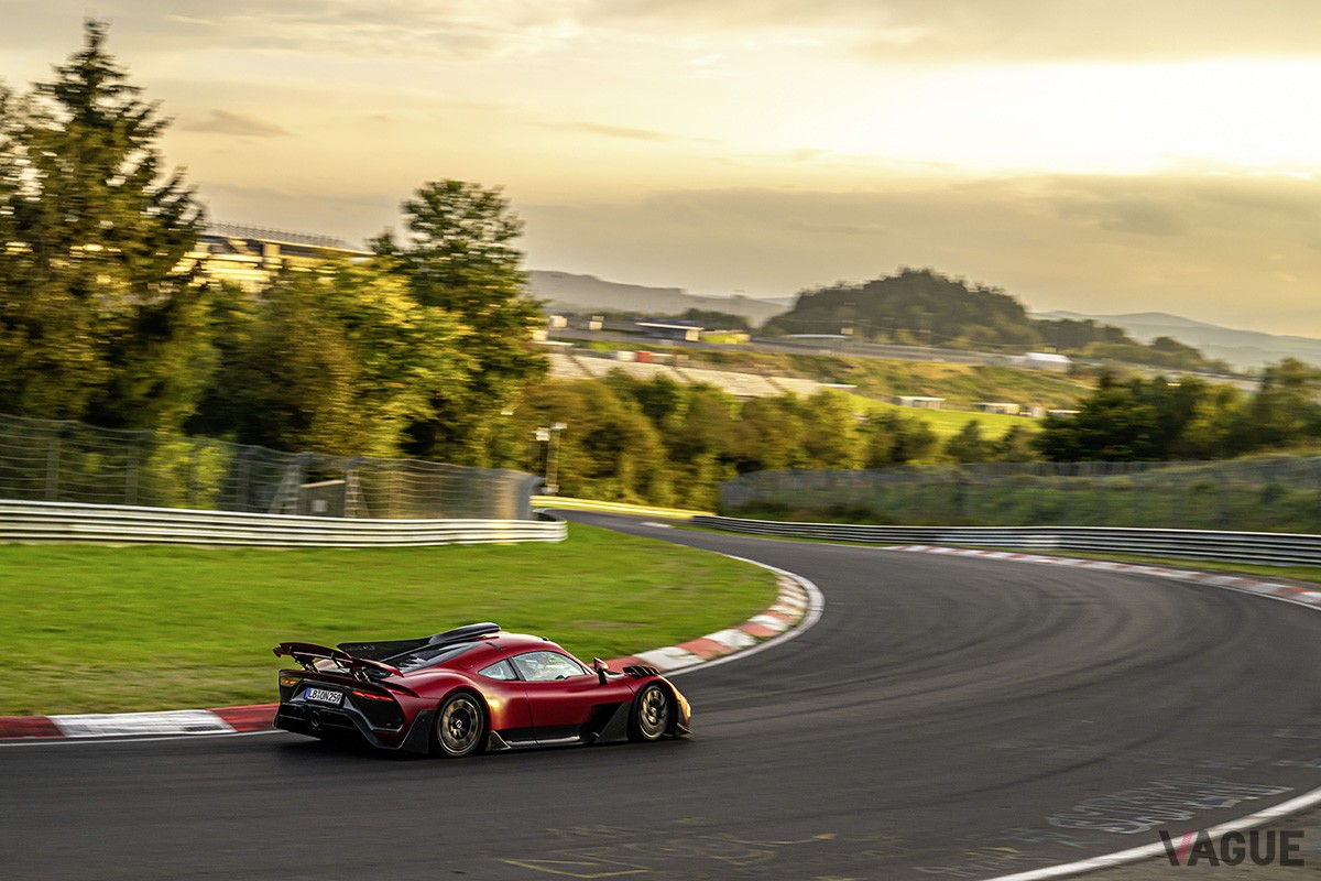ノルドシュライフェで6分29秒090という量産車の新記録を叩き出したメルセデスAMG「ワン」