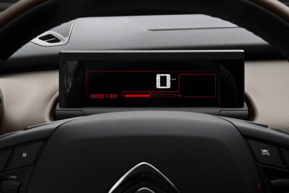 2016年に日本に登場したシトロエン「C4カクタス」のインテリア