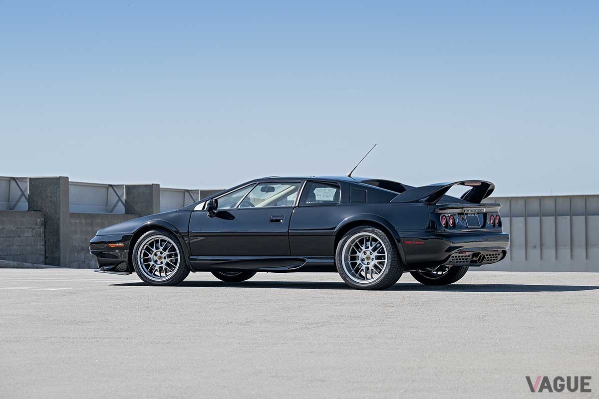 海外オークションに出品された2003年式ロータス「エスプリ V8 SEファイナルエディション」 William Walker ©2024 Courtesy of RM Sotheby's