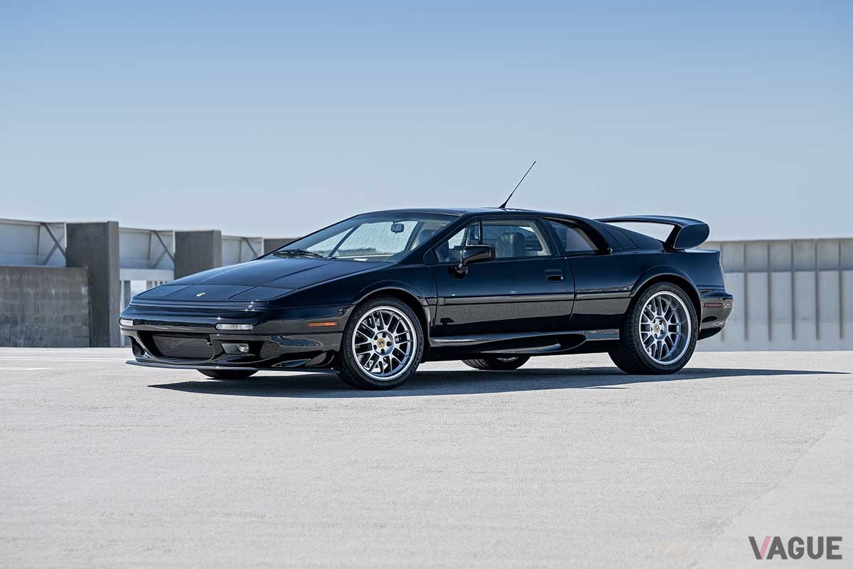 海外オークションに出品された2003年式ロータス「エスプリ V8 SEファイナルエディション」 William Walker ©2024 Courtesy of RM Sotheby's