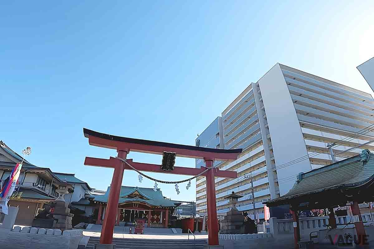 羽田モノレールや京急空港線の駅近くの有料駐車場に駐めて羽田空港に向かうのも手だ