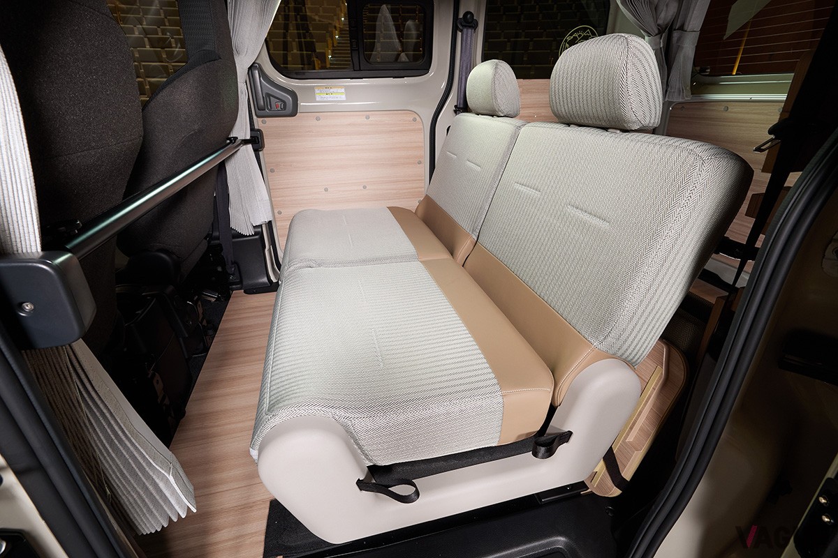 日産「NV200バネット マイルーム」のインテリア