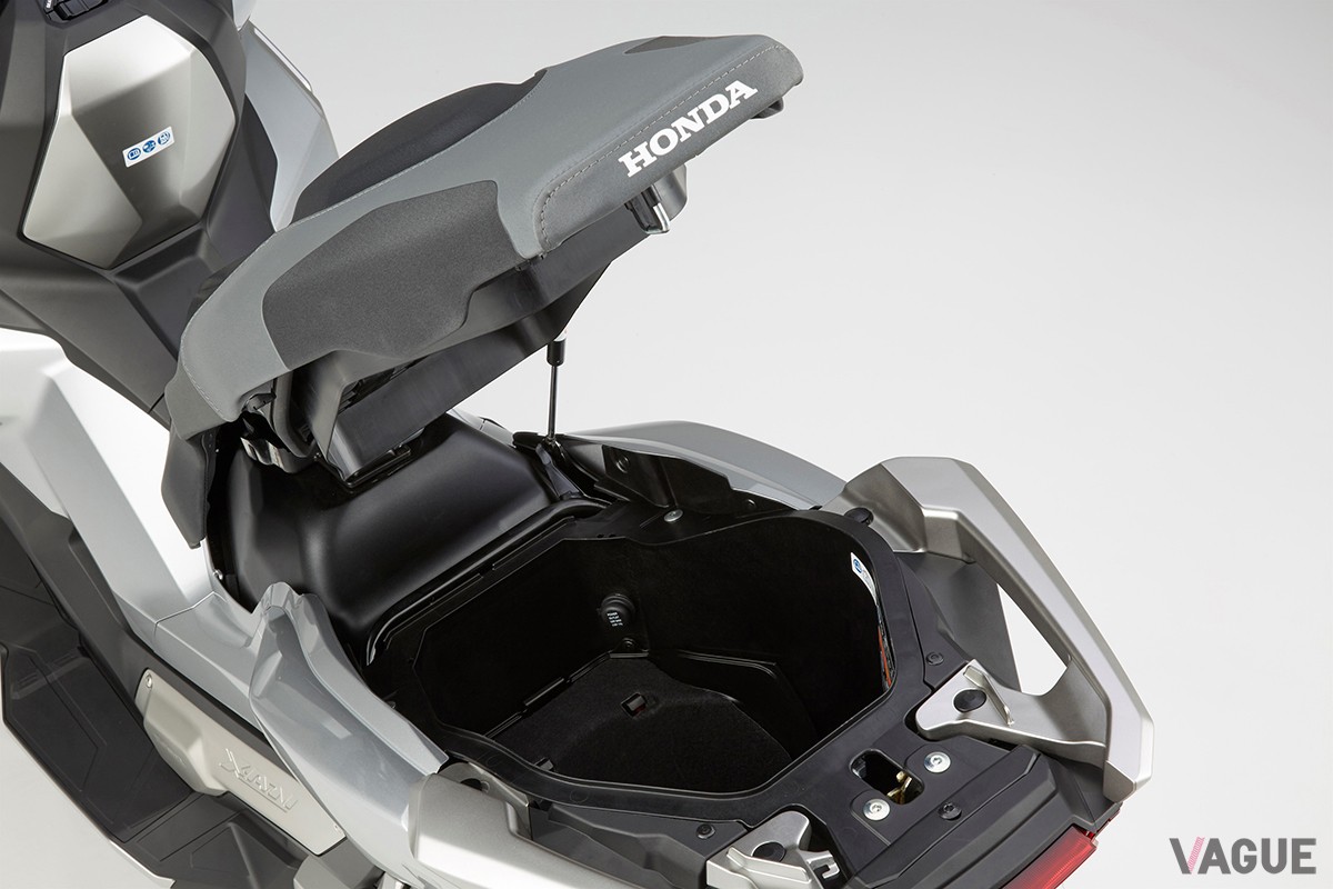 ホンダ「X-ADV」はスクータースタイルのADVとして新たなジャンルを切り開く