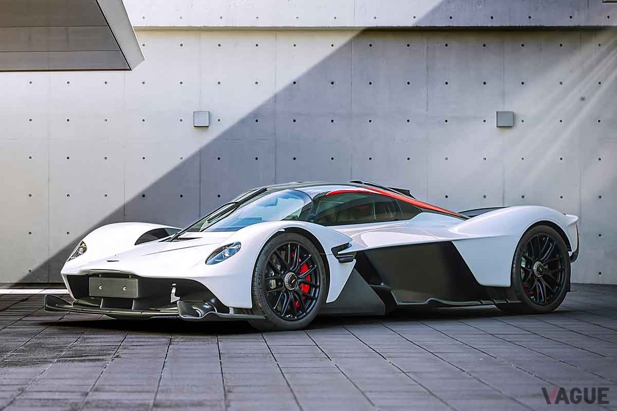 RMサザビーズオークションに登場した20222年式アストンマーティン「ヴァルキリー」走行距離わずか109㎞という極上車だ Alfie Goodrich ©2024 Courtesy of RM Sotheby's