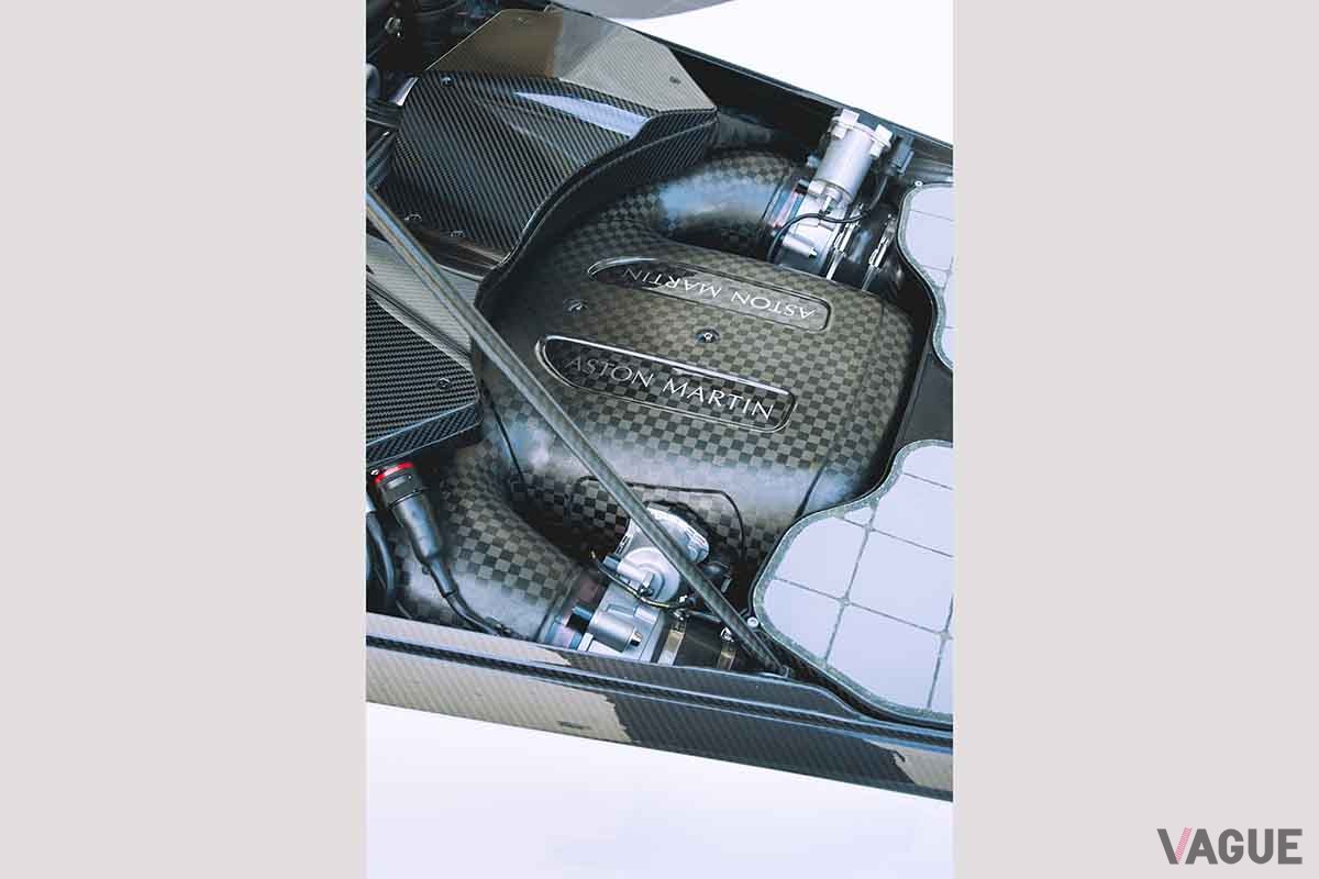 RMサザビーズオークションに登場した20222年式アストンマーティン「ヴァルキリー」走行距離わずか109㎞という極上車だ Alfie Goodrich ©2024 Courtesy of RM Sotheby's