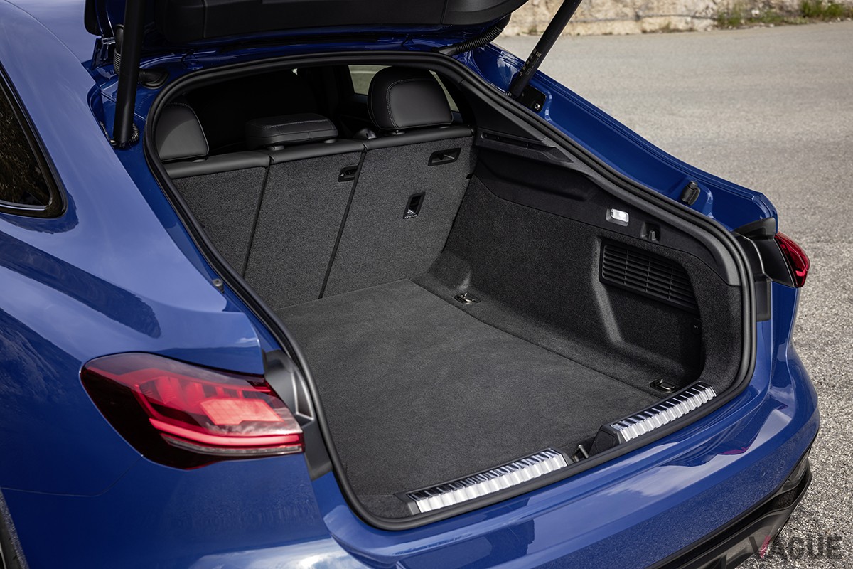 アウディ新型「S5セダン」の荷室