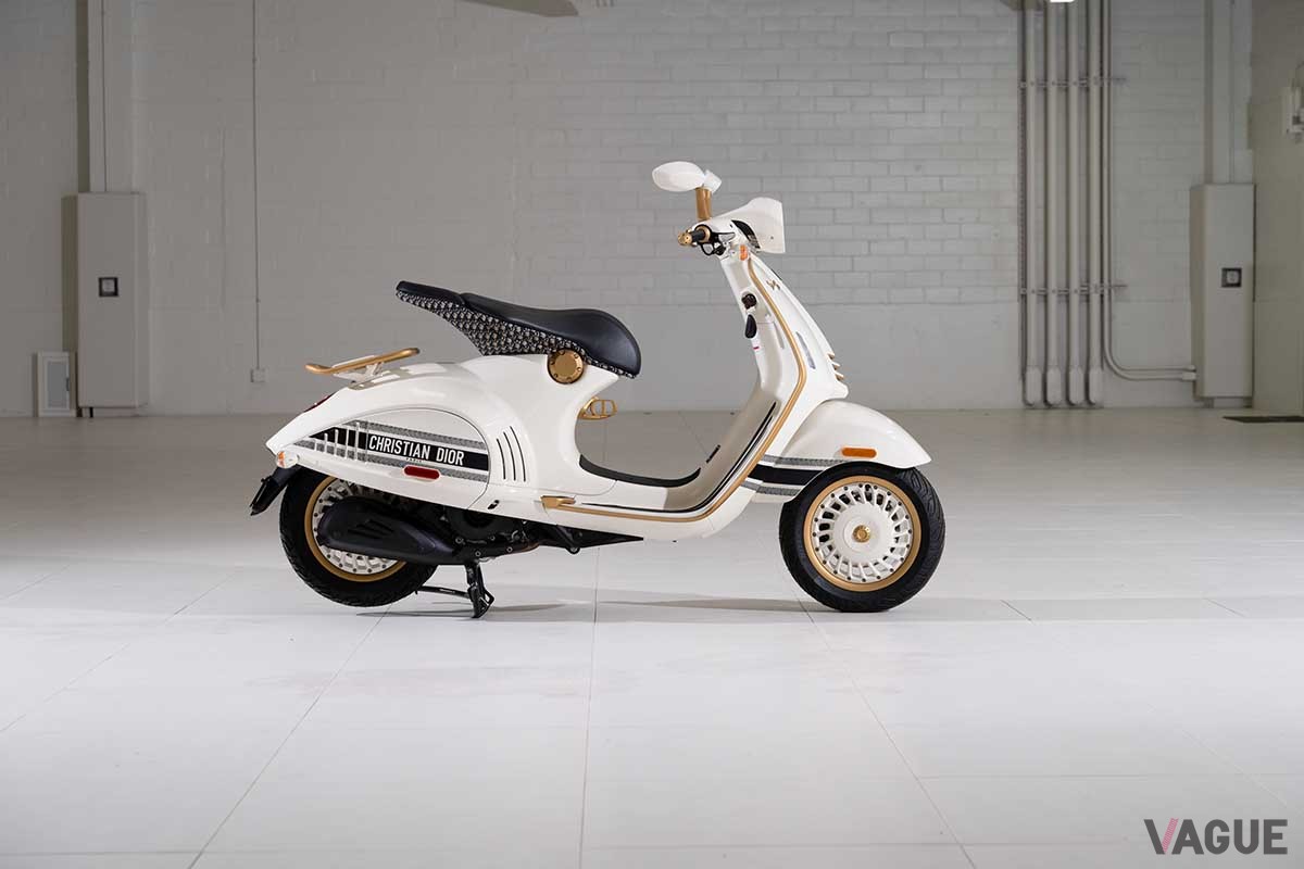オークションに出品された2022年式ベスパ「946 クリスチャン・ディオールリミテッド・エディション」Kevin McCauley(c)2024 Courtesy of RM Sotheby's