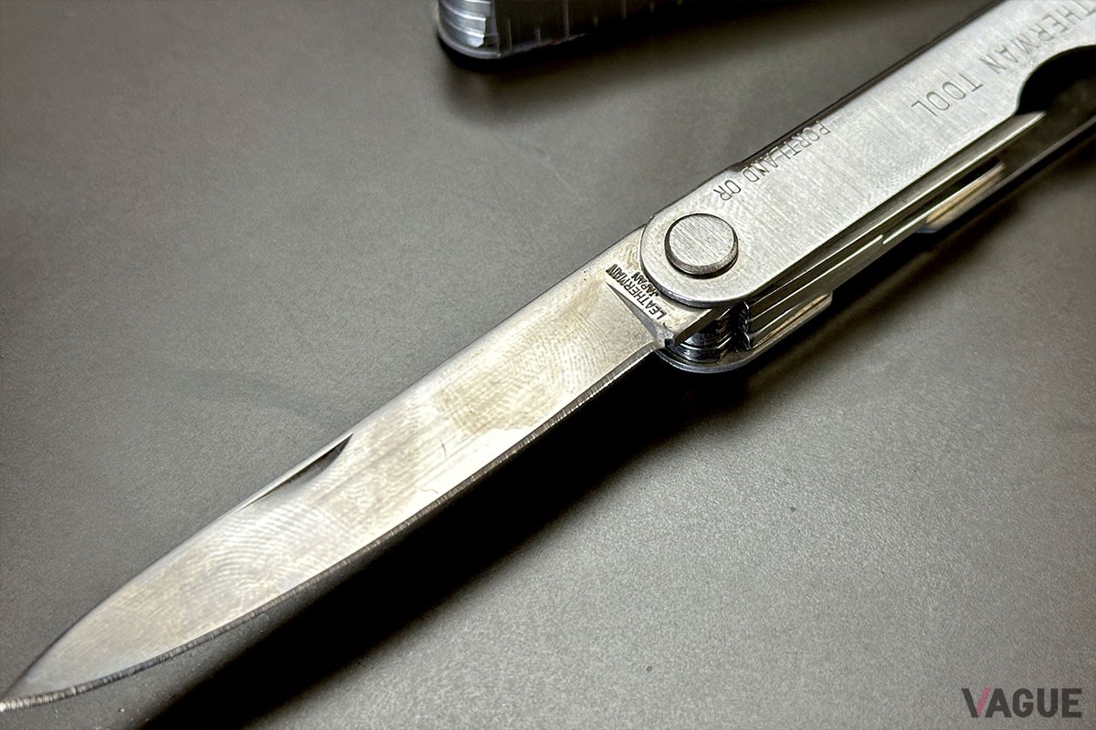 日本製PSTのブレードに刻印されるMADE IN JAPANの文字