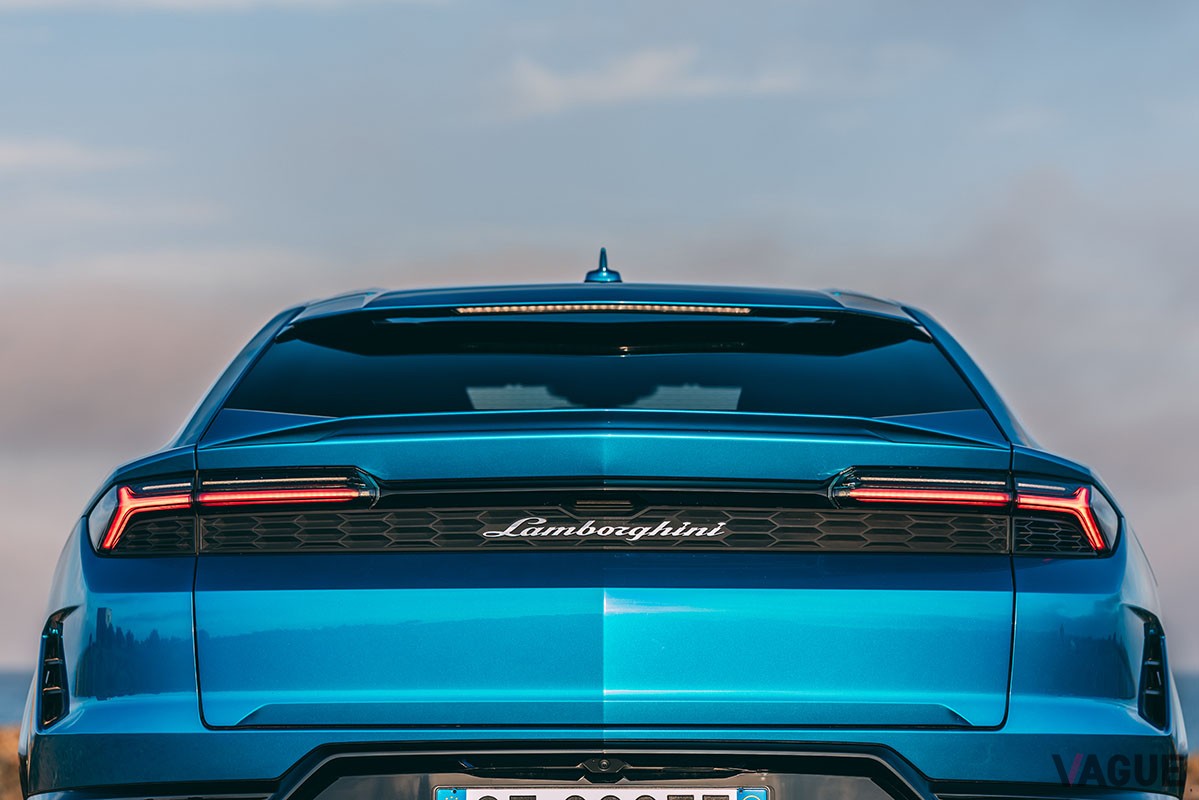 ランボルギーニ新型「ウルスSE」