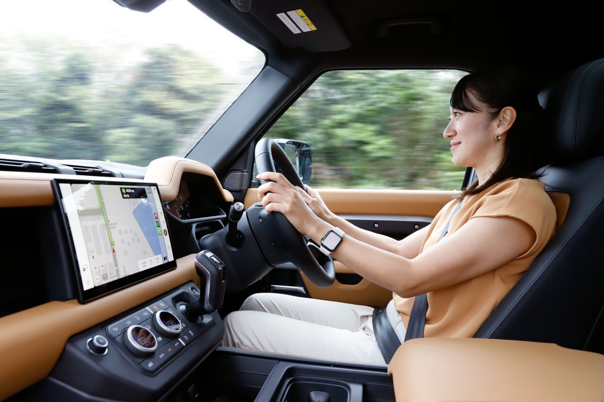 丁寧な案内音声を聞いて、運転に集中した状態で目的地までたどり着けるのがCOCCHiの魅力