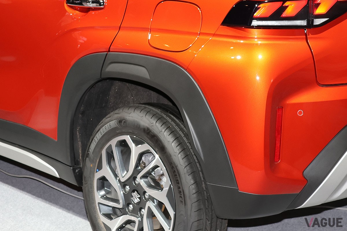 スズキ新型「フロンクス」