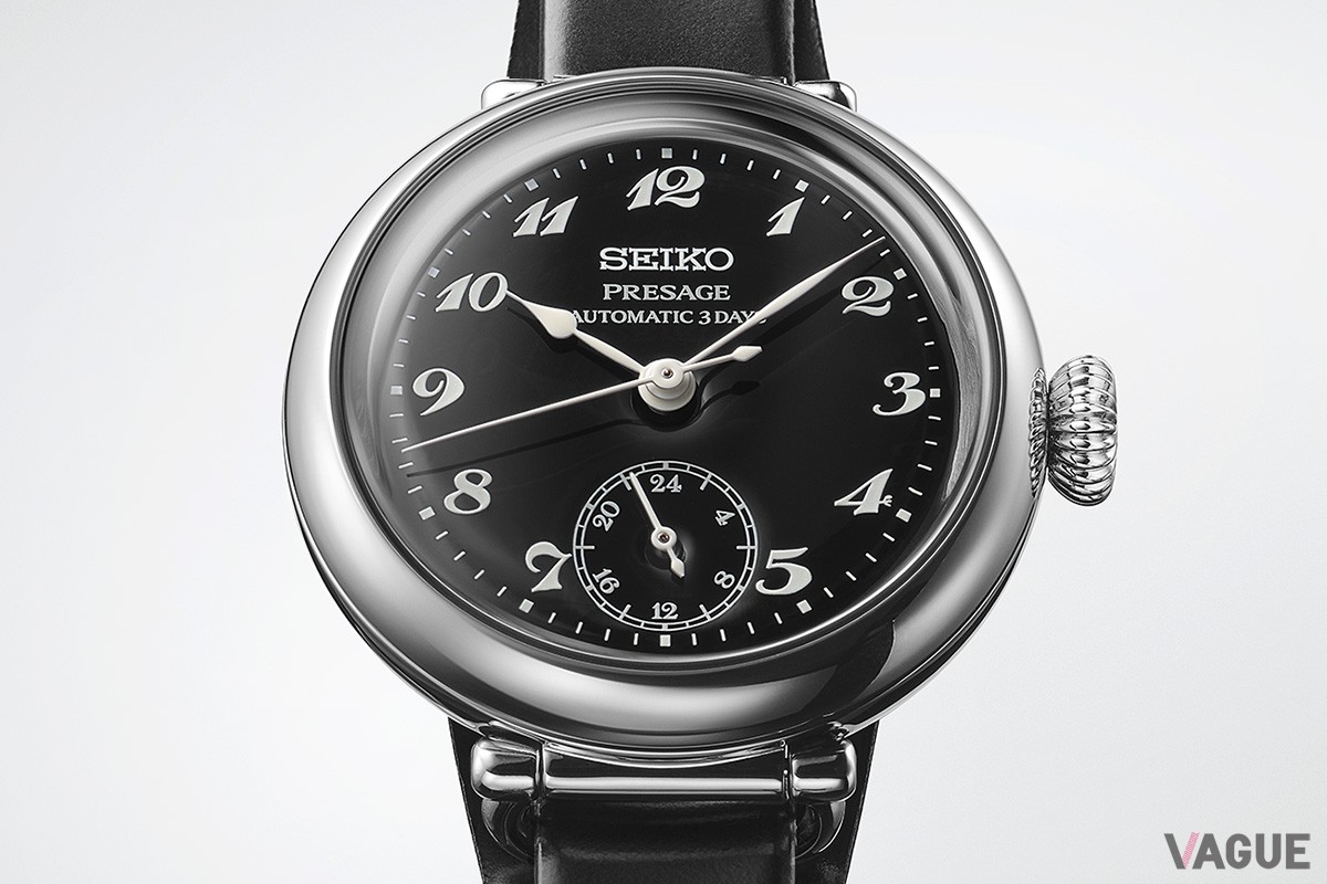 コードバンの艶やかな質感がふっくらと厚みのあるシルエットにマッチ。りゅうずは操作性の高いダイヤモンド型デザインを採用する