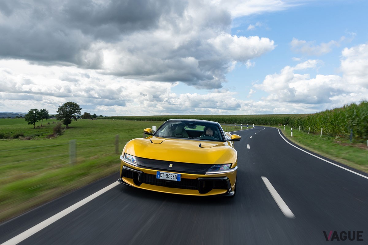 フェラーリ新型「ドーディチ チリンドリ」