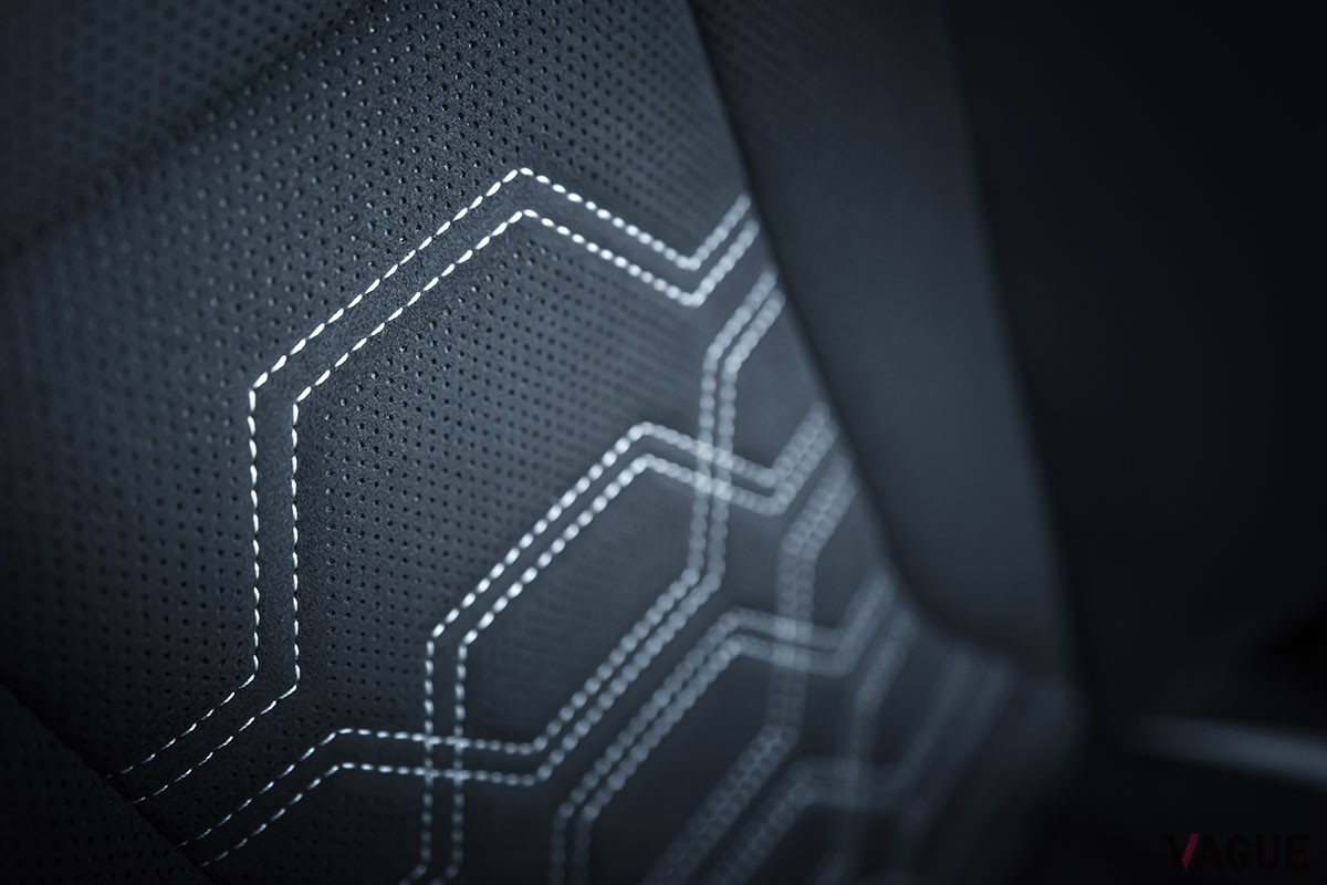 ランボルギーニ新型「ウルスSE」