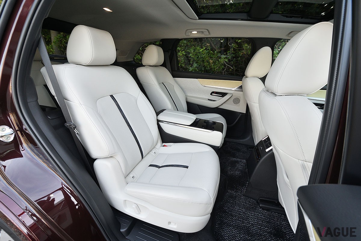 マツダ新型「CX-80 XDハイブリッド プレミアムモダン」