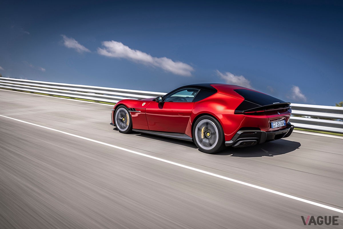 フェラーリ新型「ドーディチ チリンドリ」