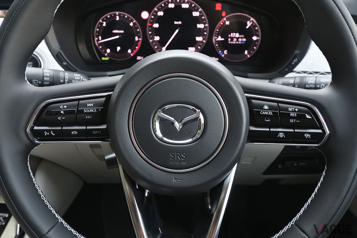 マツダ新型「CX-80 XDハイブリッド プレミアムモダン」
