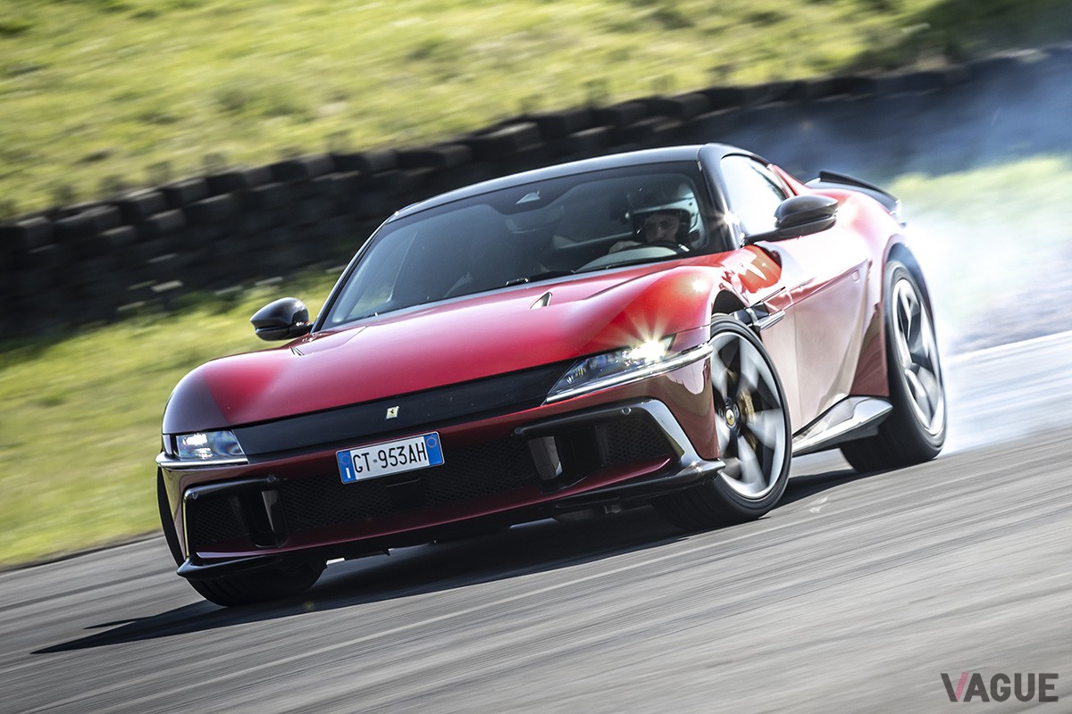 フェラーリ新型「ドーディチ チリンドリ」