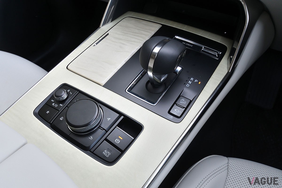 マツダ新型「CX-80 XDハイブリッド プレミアムモダン」
