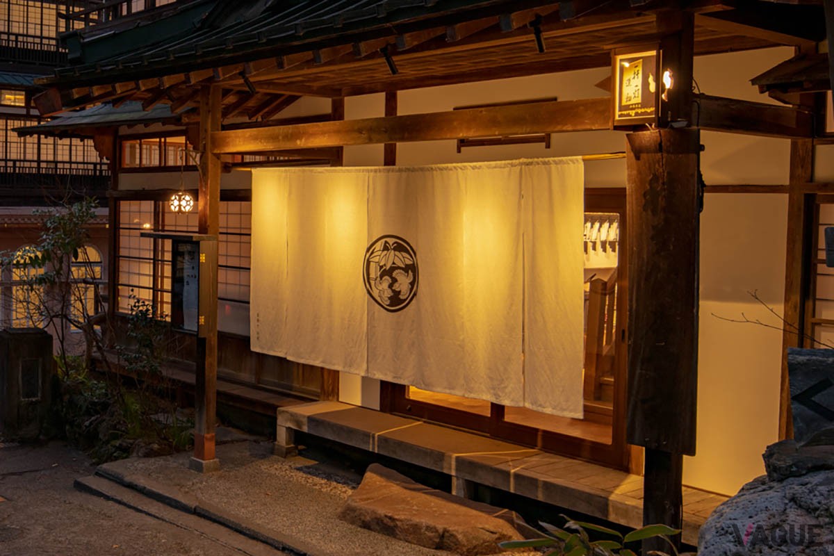 群馬県、四万温泉にある「積善館」