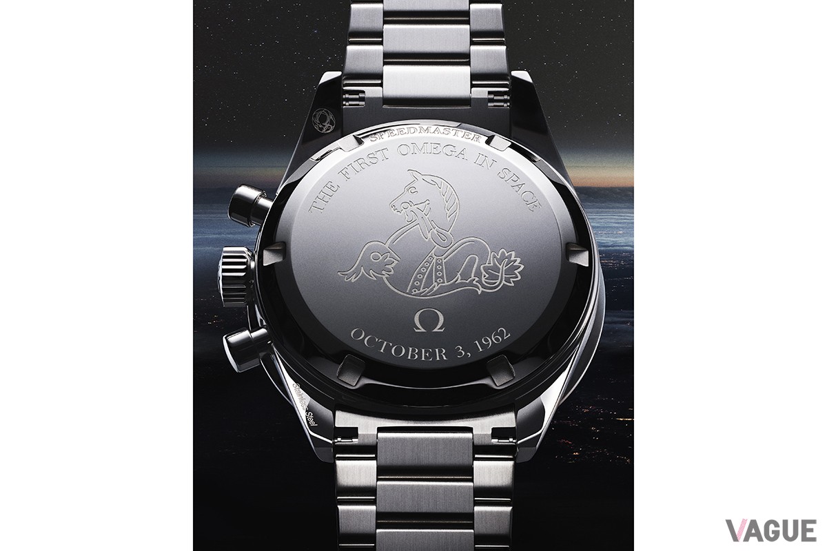ケースバックにはシーホースのメダリオンをセットし、“THE FIRST OMEGA IN SPACE”、“OCTOBER 3, 1962”の文字を誇らしく添える