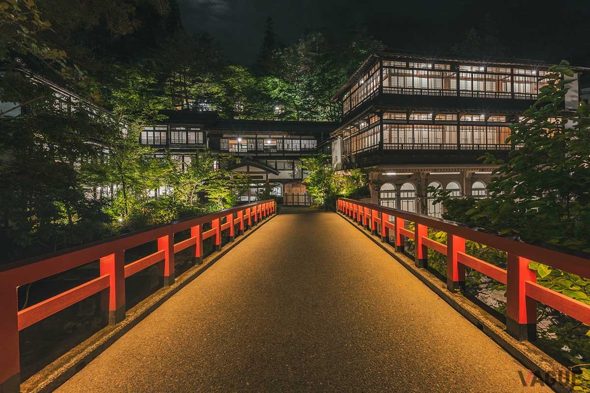 群馬県、四万温泉にある「積善館」