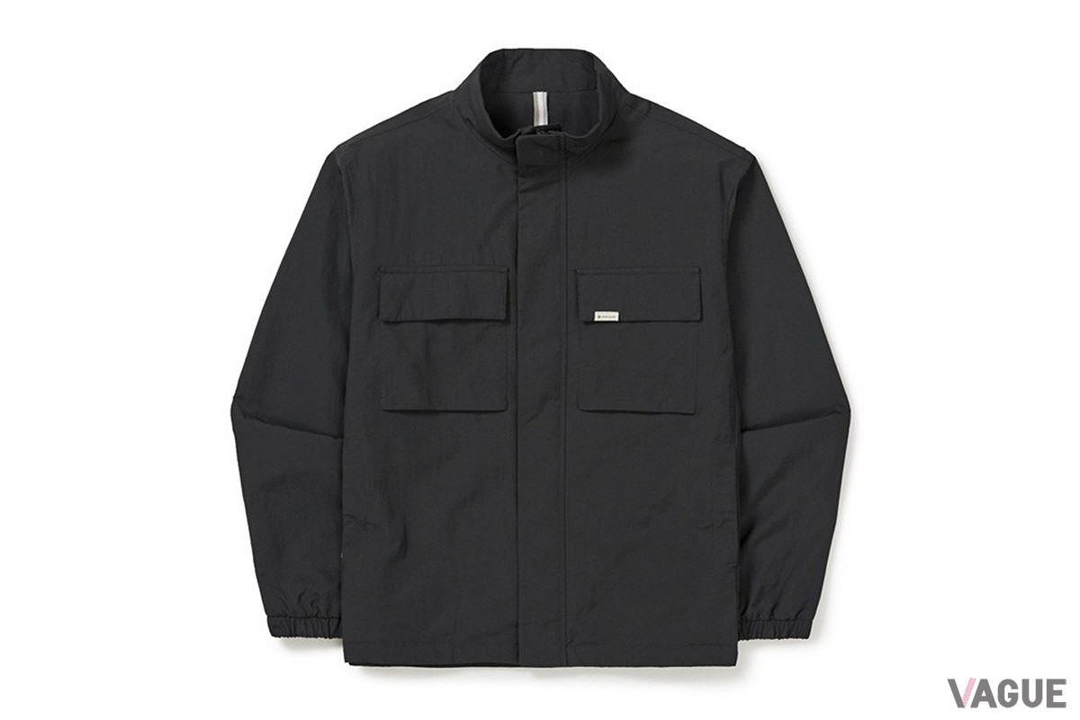 Cample Stand Neck Windbreaker「ダークチャコール」