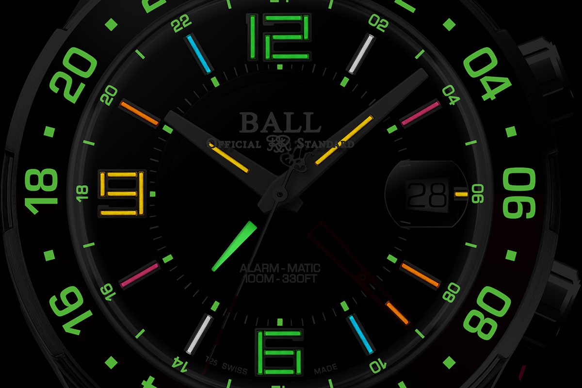 必要な情報はすべてマイクロ・ガスライトやスーパールミノバで発光