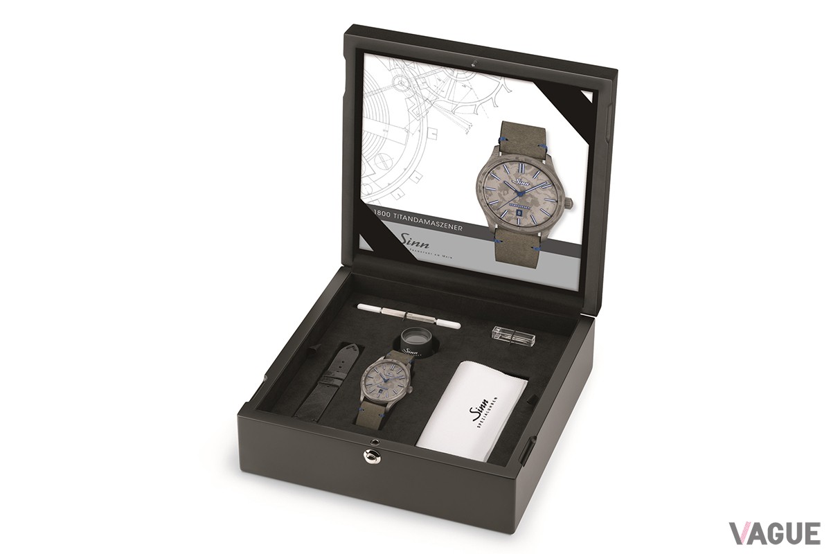 ストラップは2本付属する