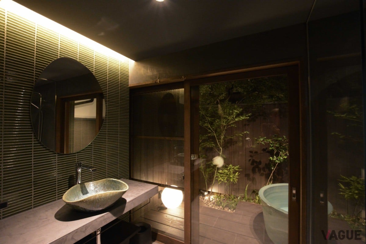 大工・左官・和紙・建具・家具・庭・簾など京都の職人と組みながら作り上げた