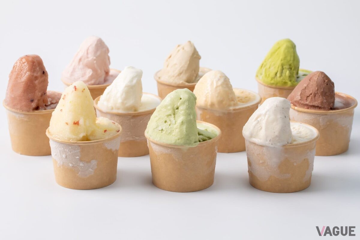 ジェラート：素材の味わいをそのまま活かした製法で、さっぱりとした後味を楽しめるジェラートを販売