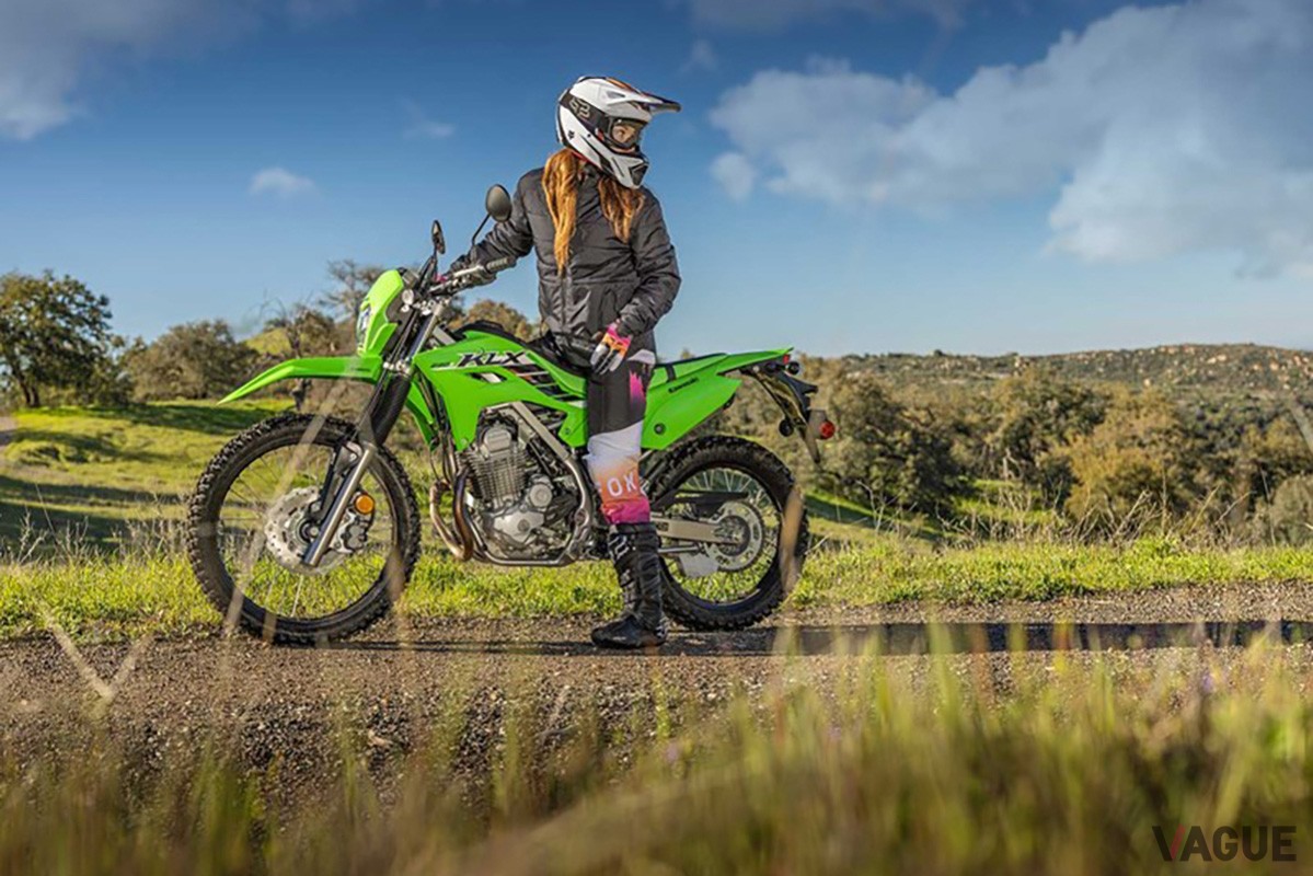 2024年11月27日に発売されるカワサキの新しいオフロードバイク「KLX230」シリーズ