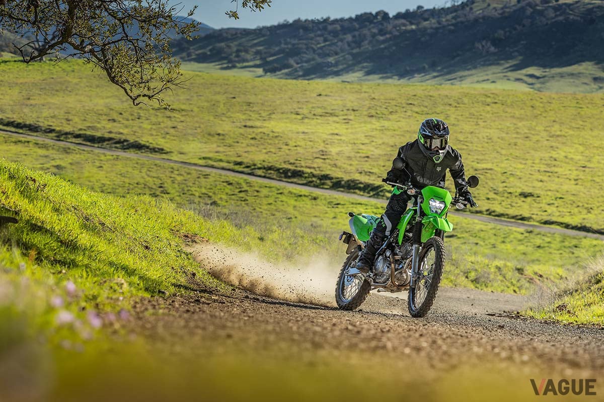 2024年11月27日に発売されるカワサキの新しいオフロードバイク「KLX230」シリーズ