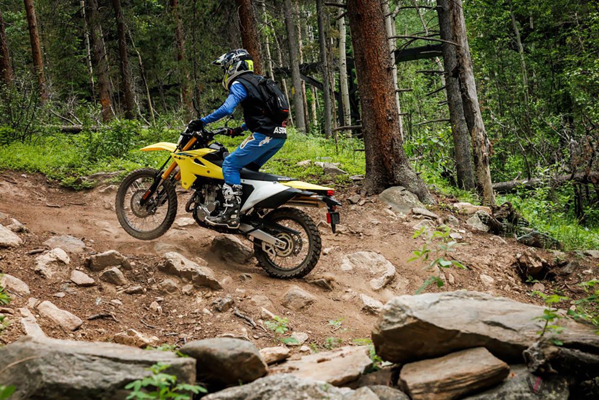 スズキ新型「DR-Z4S」