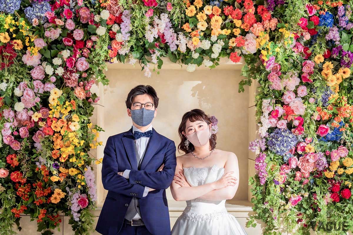 上司へは、結婚式の日取りや場所が決まったタイミングで招待すると理想的です。このとき、職場の噂話から伝わらないように、同僚より先に上司を招待するのもマナー