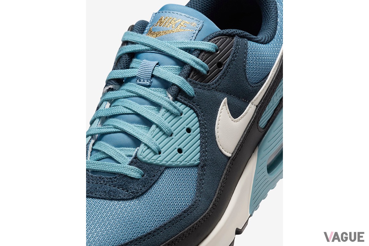 さわやかなブルー系の新色が加わったナイキ「エア マックス 90 プレミアム」