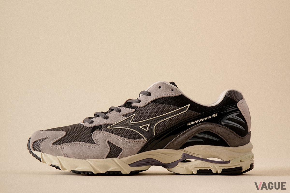 「ダークグレー（D1GA2464）」のモデルはがしゃどくろ（巨大な骸骨）がモチーフ