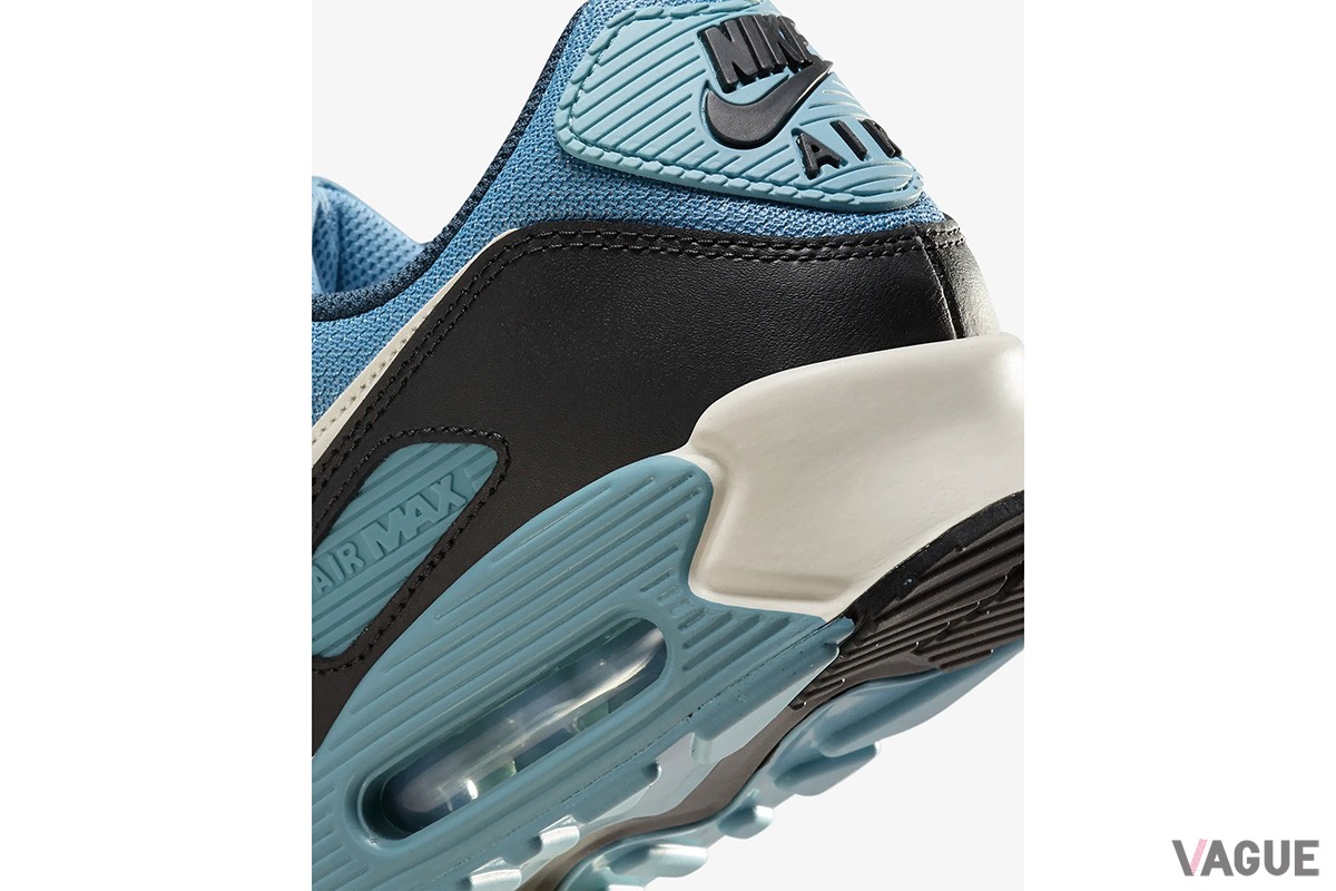 さわやかなブルー系の新色が加わったナイキ「エア マックス 90 プレミアム」