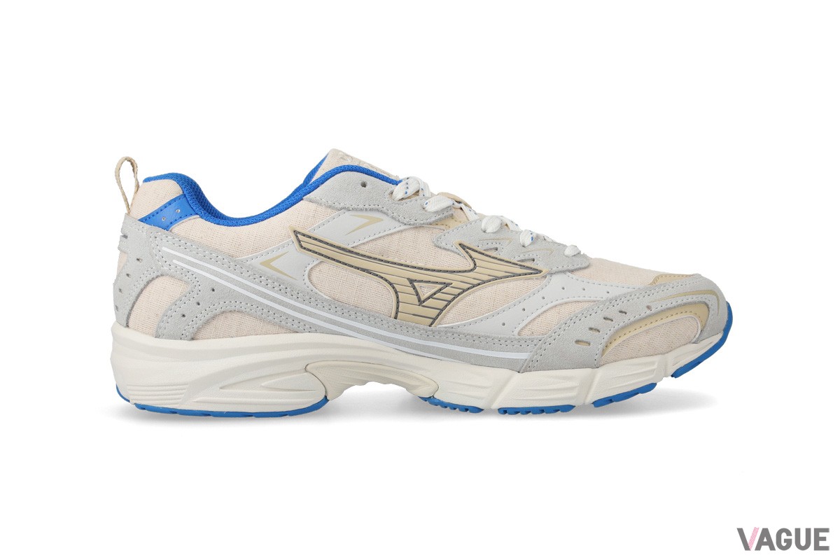 複数に重なりあったパターンが2000年代を彷彿