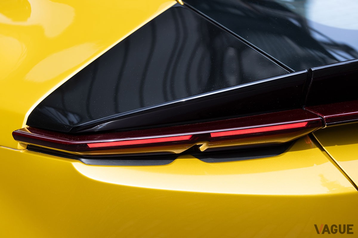 フェラーリ「ドーディチ チリンドリ」