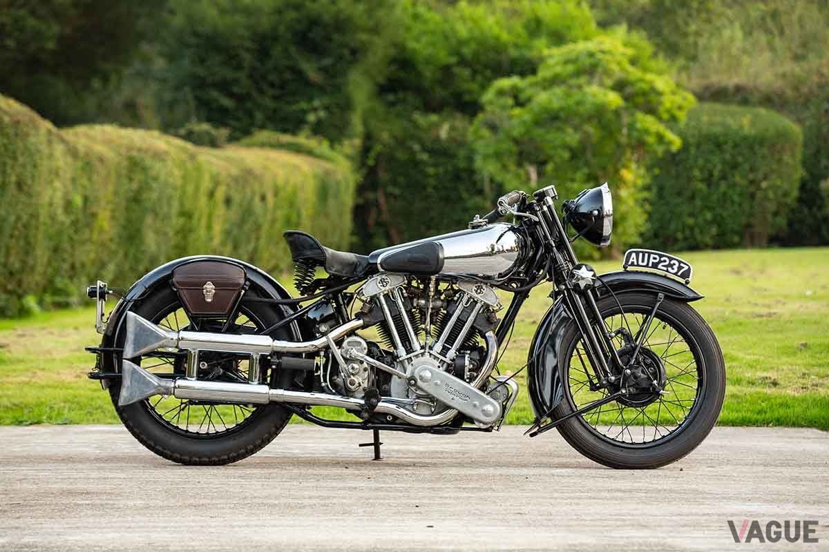 オークションに登場した1936年製ブラフ・シューペリア「SS100」Tom Gidden（c）2024 Courtesy of RM Sotheby's