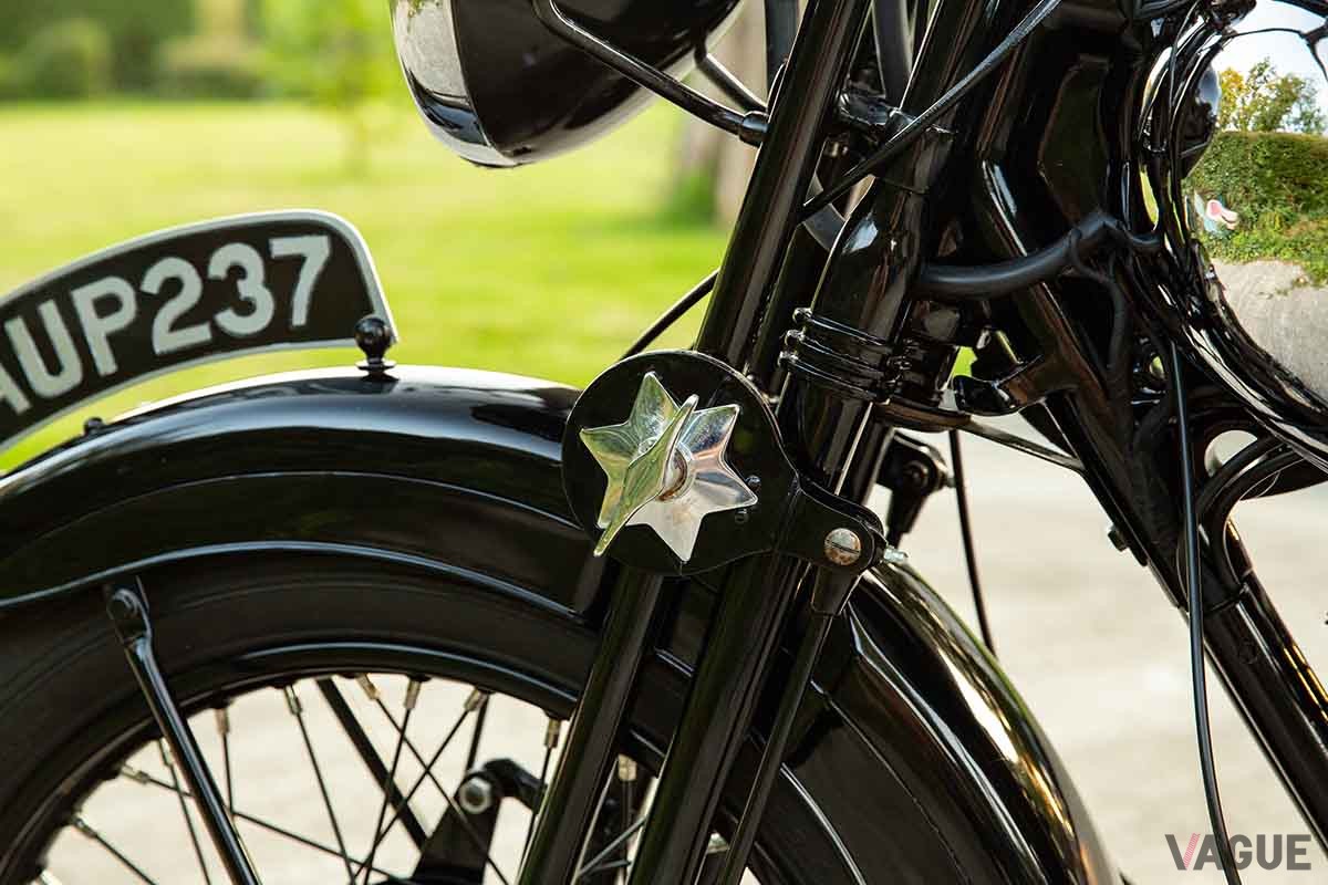 オークションに登場した1936年製ブラフ・シューペリア「SS100」Tom Gidden（c）2024 Courtesy of RM Sotheby's