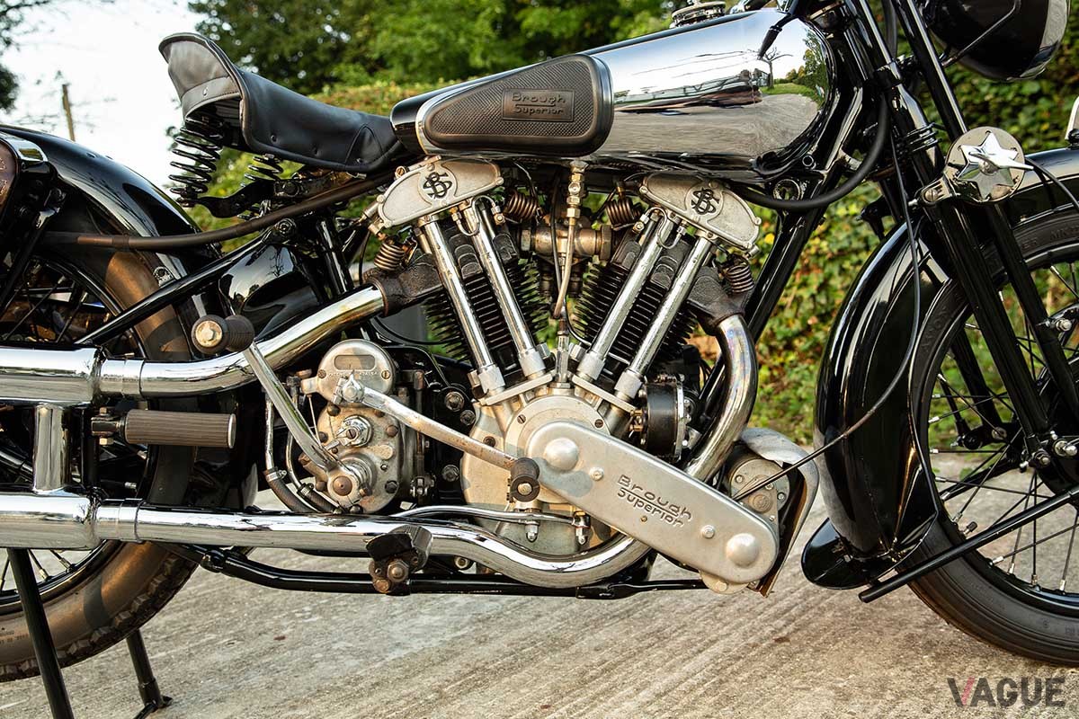 オークションに登場した1936年製ブラフ・シューペリア「SS100」Tom Gidden（c）2024 Courtesy of RM Sotheby's
