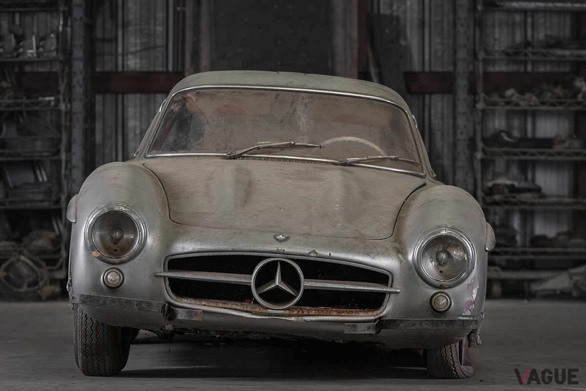 オークションで高値で落札された1956年式メルセデス・ベンツ「300SLアロイ・ガルウイング」Patrick Ernzen（c）2024 Courtesy of RM Sotheby's