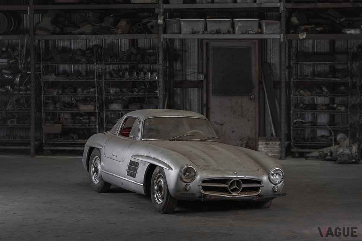 オークションで高値で落札された1956年式メルセデス・ベンツ「300SLアロイ・ガルウイング」Patrick Ernzen（c）2024 Courtesy of RM Sotheby's