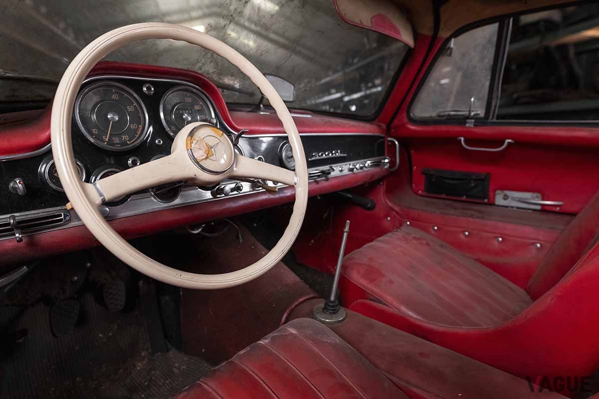 オークションで高値で落札された1956年式メルセデス・ベンツ「300SLアロイ・ガルウイング」Patrick Ernzen（c）2024 Courtesy of RM Sotheby's