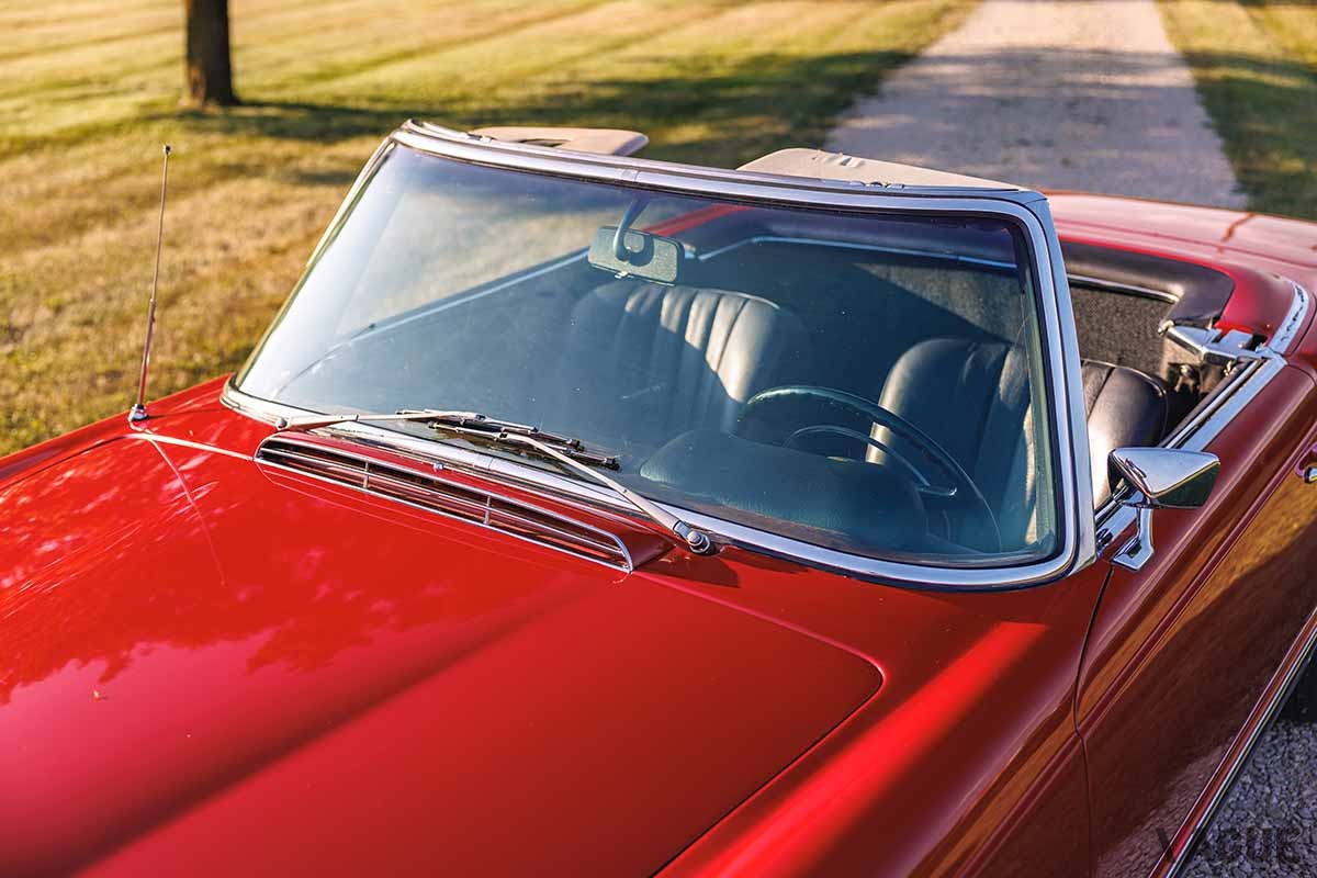 オークションに出品された1968年式メルセデス・ベンツ「280SLパゴダ」Theodore W.Pieper(c)2024 Courtesy of RM Sotheby's