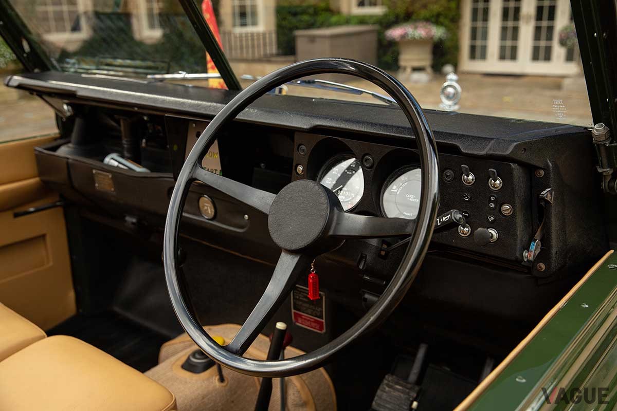 オークションに出品された1978年式ランドローバー シリーズ III「ロイヤル レビュー」Tom Gidden (c)2024 Courtesy of RM Sotheby's